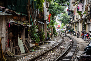 Train Street Hanoi Vietnam - obrazy, fototapety, plakaty