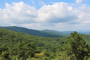 Fototapeta na wymiar Mountains of Virginia 
