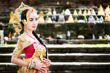 Thai Traditional Costume