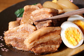 角煮　Braised Pork Belly