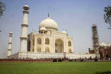 Fototapeta na wymiar Taj Mahal side view