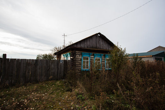 Dom na wsi na Uralu