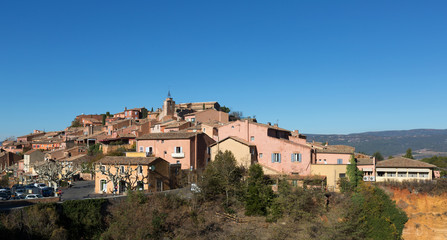 Fototapeta na wymiar Roussillon en Provence-Vaucluse