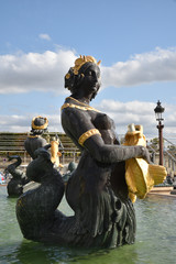 Fototapeta na wymiar Néréide de la fontaine place de la Concorde à Paris, France