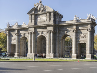 Fototapeta na wymiar Puerta de Alcalá. Madrid, Spain.