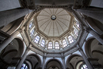 Obraz premium Interior of the Basilica Santa Maria della Salute, Venice