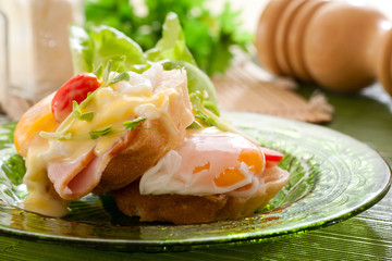 Eggs Benedict