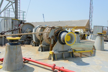 Mooring gear on cargo ship