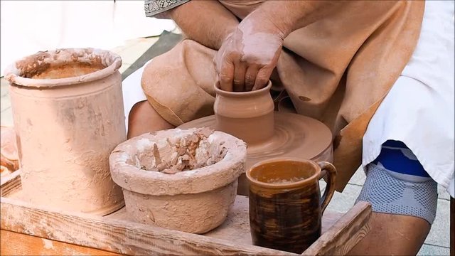 T&ouml;pfer Handwerk