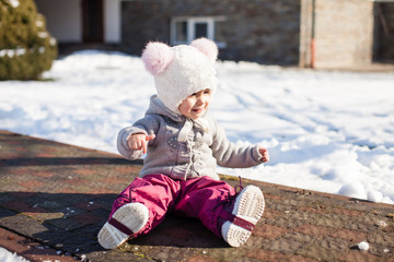 Winter walking of baby