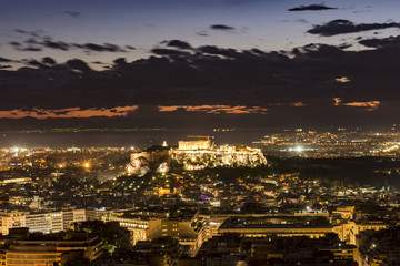 Fototapeta premium acropolis of athens at night