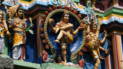 Fototapeta na wymiar Puerta Sur, Templo Thillai Natarajah o Chidambaram, Chidambaram, India