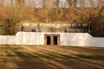 Ehemaliges Amphitheater in der alten Römerstadt Augusta Raurica in der Nähe von Basel