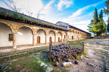 Obraz premium The outdoor yard of Aslan Pasha Tzami, Municipal Museum, Ioannina Greece