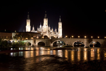 El Pilar cathedral in Zaragoza with the Ebro river, Spain