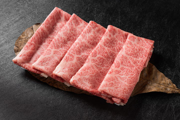 最高級 九州産黒毛和牛の霜降り肉The finest Kyushu Japanese beef