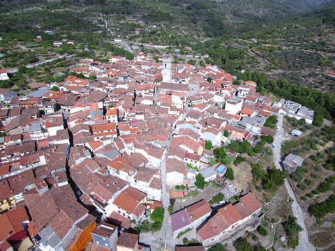 Garganta la Olla ( Caceres, Extremadura) desde el aire. Fotografia aerea 