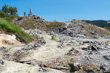 Fototapeta premium 恐山霊場の地獄めぐりのイメージ