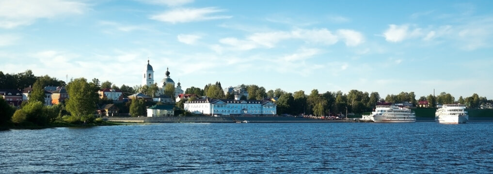 cruise boats myshkin
