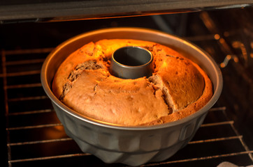 Cupcake in the oven