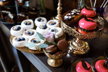 White baskets with chocolate and blackberries