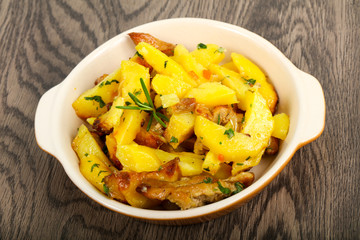 Fried potato with pork