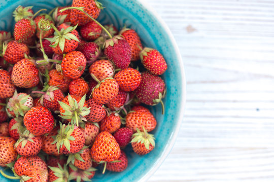 Strawberries  in bowl