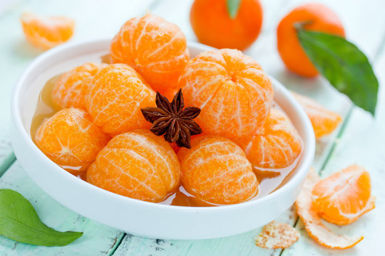 Christmas dessert tangerines in syrup