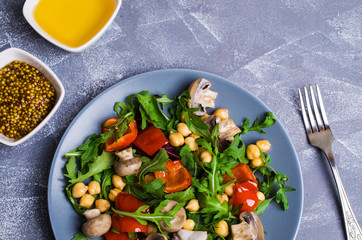 Salad with chickpeas and vegetables