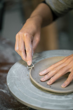 Crop artisan carving clay dish