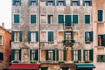 the old Venice streets of Italy