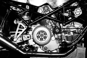 MOTORI