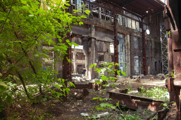 Fototapeta na wymiar Old abandoned factory