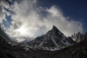 Papier Peint photo K2 Glacier Baltoro et hautes montagnes K2 et camp de base Broadpok et Concordia au Pakistan Karakorum