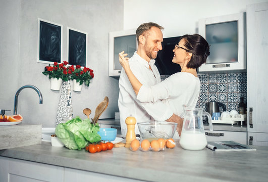 Simplicity of everyday life - marrieds prepare breakfast