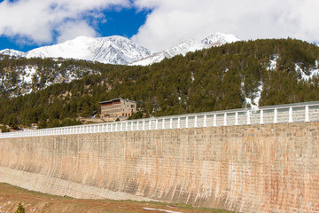 barrage du lac des Bouillouses