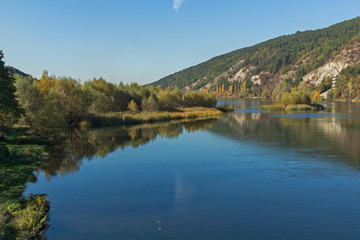 Fototapeta premium Autumn Landscape of Iskar River near Pancharevo lake, Sofia city Region, Bulgaria