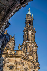 Fototapeta na wymiar Hofkirche Dresden und Georgentor