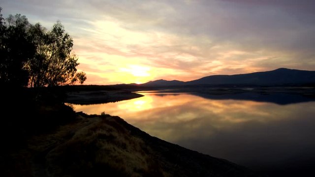 Atardecer en Granadilla, antiguo se&ntilde;or&iacute;o de Granada, es una antigua villa amurallada de origen feudal en  C&aacute;ceres