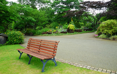 公園　ベンチ