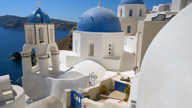 00:02 | 00:23
1&times;

Walking down the stairs to reveal blue dome churches on the cliff in Santorini Island, Greece