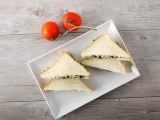  Sandwich with tuna, mayonnaise and salad