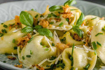 Stuffed Tortellini garlic and spinach