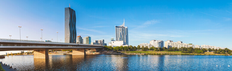 Fototapeta premium Vienna skyline panorama on the Danube river