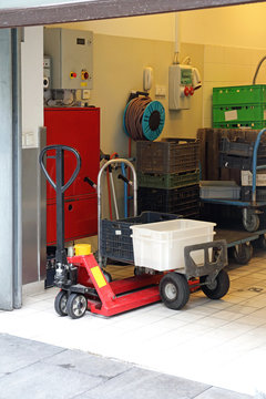 Pallet Jack With Crates