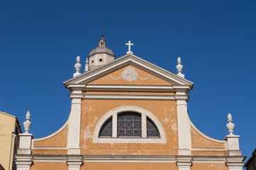 Corsica, 01/09/2017: vista della Cattedrale di Ajaccio, nota come la Cattedrale di Nostra Signora dell'Assunzione, chiesa cattolica nel centro della città medievale della Corsica del sud