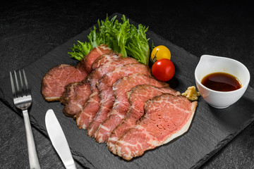 高級ローストビーフ　Freshly made roast beef