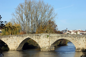 Fototapeta premium En promenade près du pont Saint-Martial