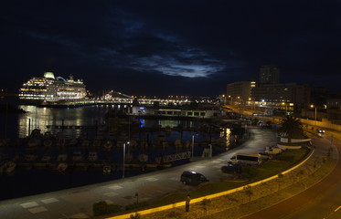 Fototapeta na wymiar Ponta Delgada by night