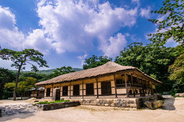 Fototapeta premium Sudeokyeogwan in Yesan-gun, Chungcheongnam-do, South Korea is an old-fashioned inn.